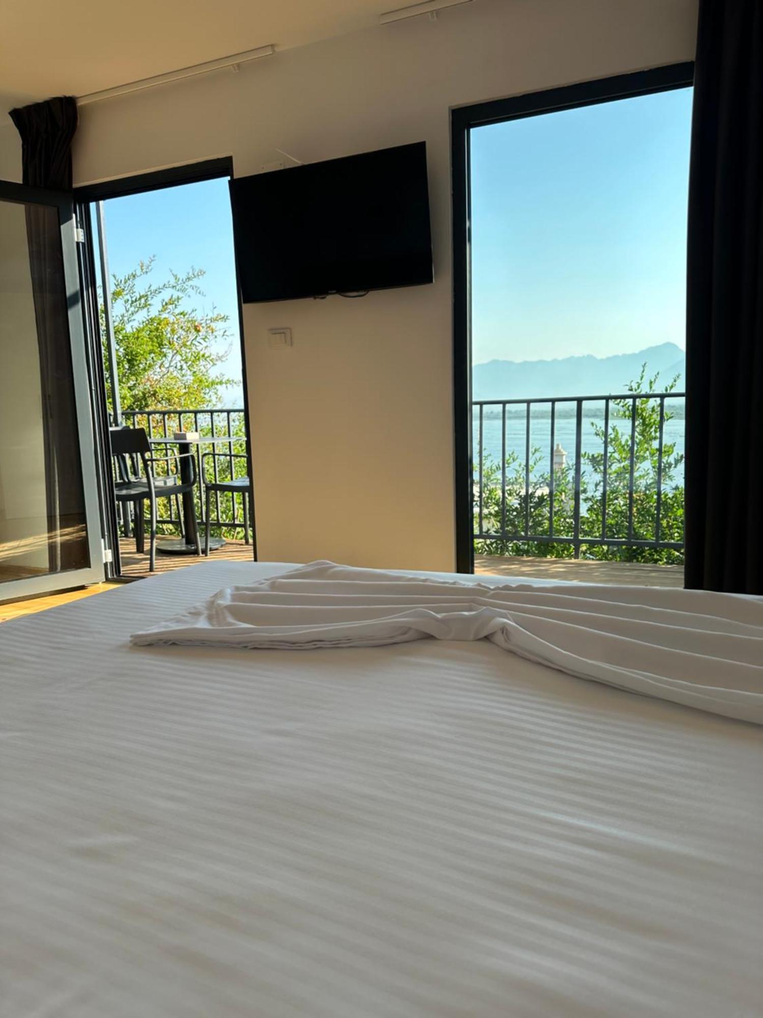 Lake Escape Villa Shiroke Shkodër Eksteriør bilde